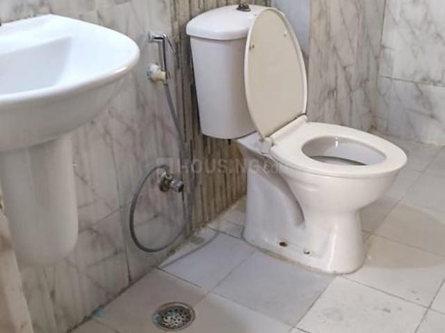 2.5 BHK Apartment in Sector 76 for resale Noida. The reference number is 19887584