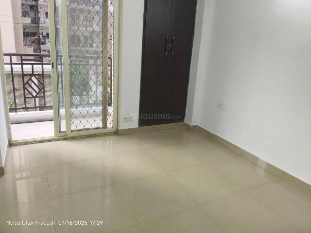 2.5 BHK Apartment in Sector 76 for resale Noida. The reference number is 20003596