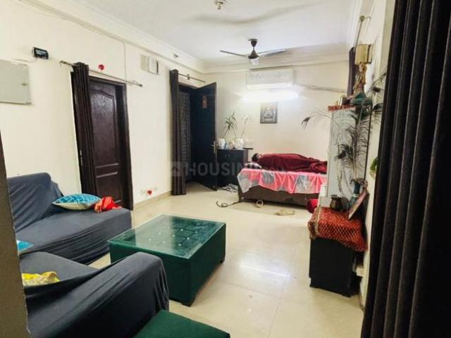 2.5 BHK Apartment in Sector 76 for resale Noida. The reference number is 20015645