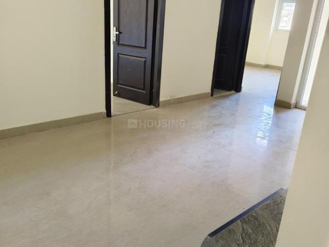 2.5 BHK Apartment in Sector 76 for resale Noida. The reference number is 20261596