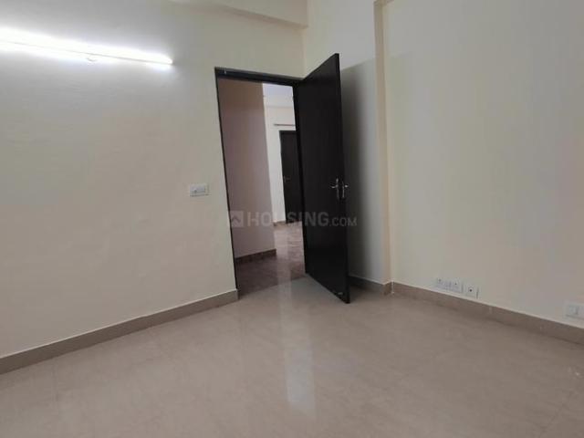 2.5 BHK Apartment in Sector 76 for resale Noida. The reference number is 20698146