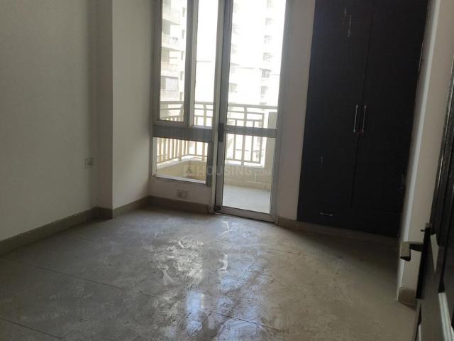 2.5 BHK Apartment in Sector 77 for rent Noida. The reference number is 19806708