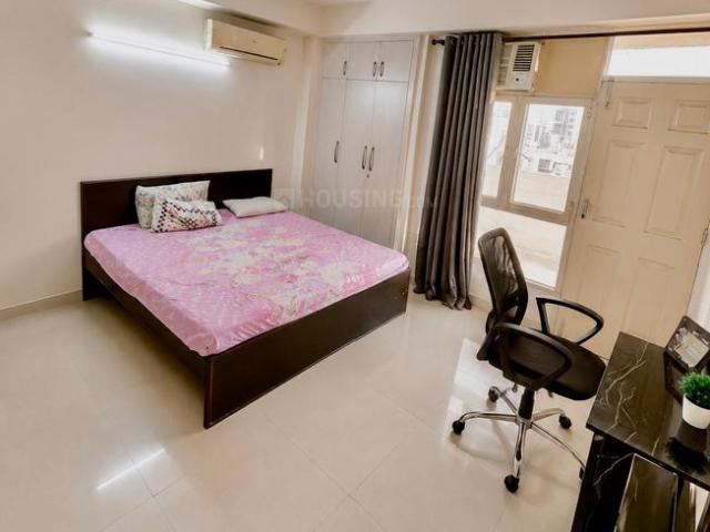 2.5 BHK Apartment in Sector 77 for rent Noida. The reference number is 20406574