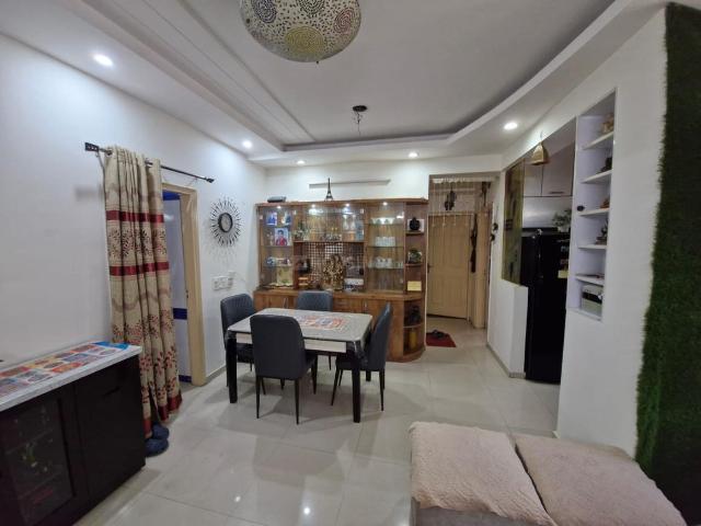 2.5 BHK Apartment in Sector 77 for rent Noida. The reference number is 20475099