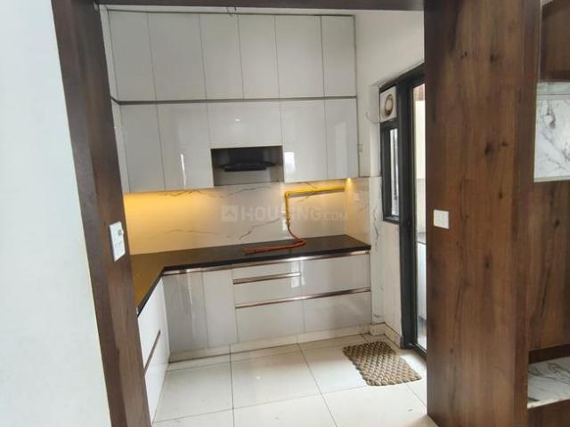 2.5 BHK Apartment in Sector 77 for rent Noida. The reference number is 20622469