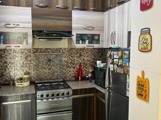 2.5 BHK Apartment in Sector 77 for rent Noida. The reference number is 20721917