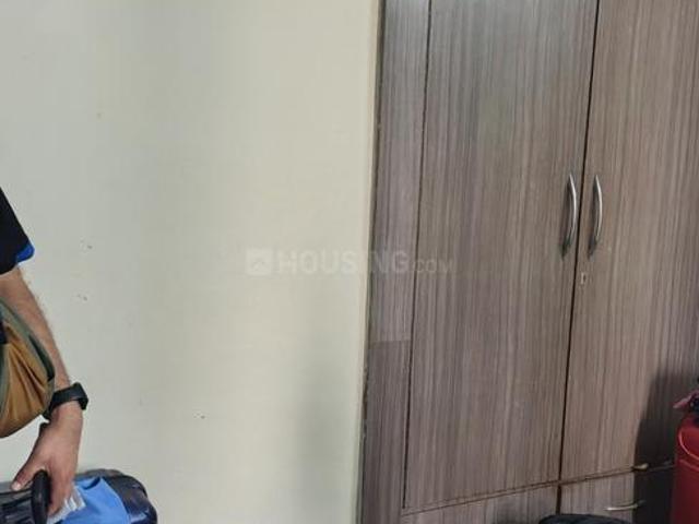 2.5 BHK Apartment in Sector 77 for rent Noida. The reference number is 20252520