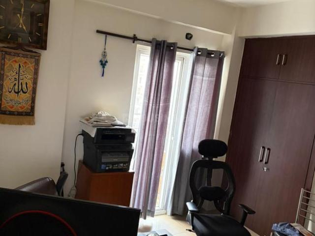 2.5 BHK Apartment in Sector 77 for rent Noida. The reference number is 20397976