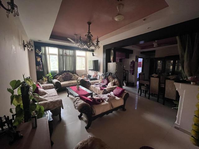2.5 BHK Apartment in Sector 77 for resale Noida. The reference number is 17887013