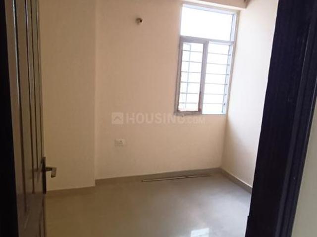 2.5 BHK Apartment in Sector 77 for resale Noida. The reference number is 20036584