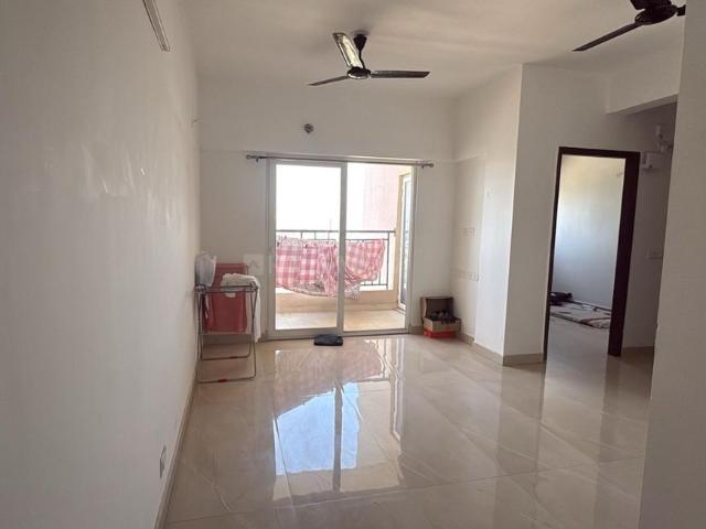 2.5 BHK Apartment in Sector 79 for rent Noida. The reference number is 20043127