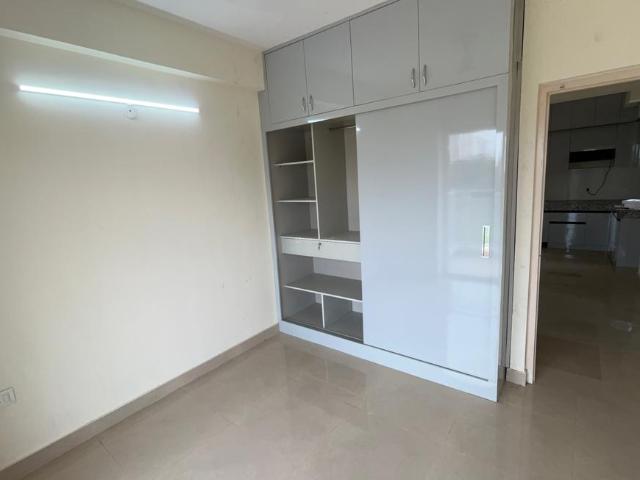 2.5 BHK Apartment in Sector 81 for rent Gurgaon. The reference number is 20716937