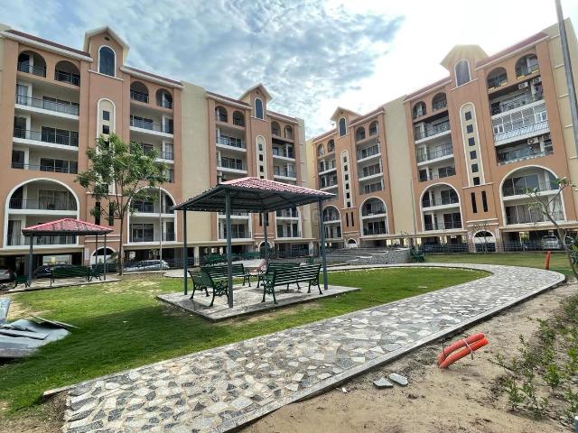 2.5 BHK Apartment in Sector 91 for resale Sahibzada Ajit Singh Nagar. The reference number is 16594305