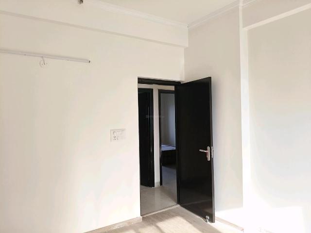 2.5 BHK Apartment in Sector 95 for rent Gurgaon. The reference number is 20207550