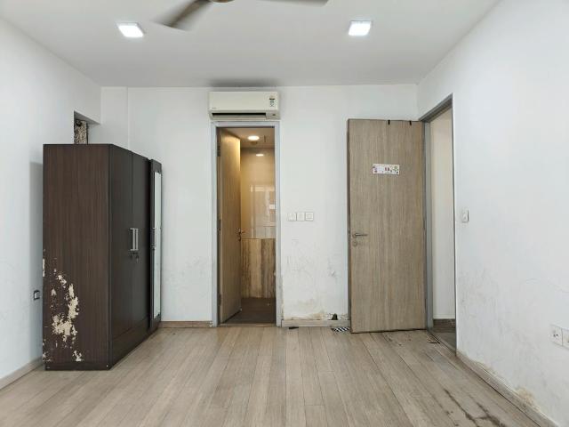 2.5 BHK Apartment in Sion for resale Mumbai. The reference number is 20409538