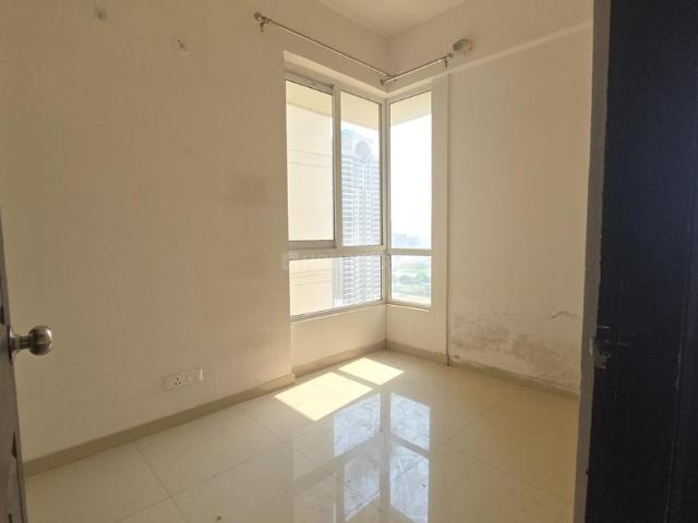 2.5 BHK Apartment in Siddharth Vihar for rent Ghaziabad. The reference number is 20508398