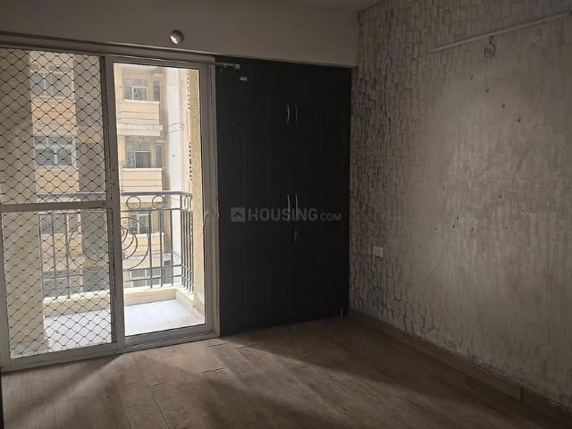 2.5 BHK Apartment in Siddharth Vihar for resale Ghaziabad. The reference number is 20135965