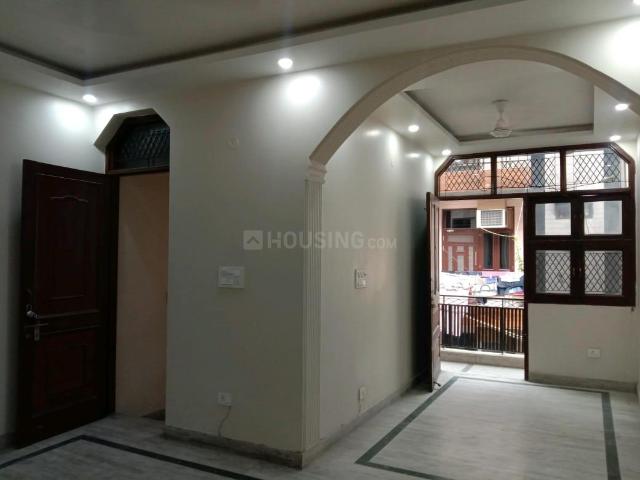 2.5 BHK Apartment in Sri Niwaspuri for resale New Delhi. The reference number is 18980714