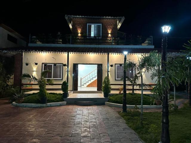 2.5 BHK Farm House in Kanadiya for resale Indore. The reference number is 20314687