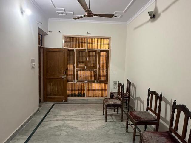 2.5 BHK Independent Builder Floor in Indira Nagar for rent Lucknow. The reference number is 19161344
