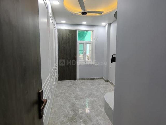 2.5 BHK Independent Builder Floor in Mahavir Enclave for resale New Delhi. The reference number is 20598818