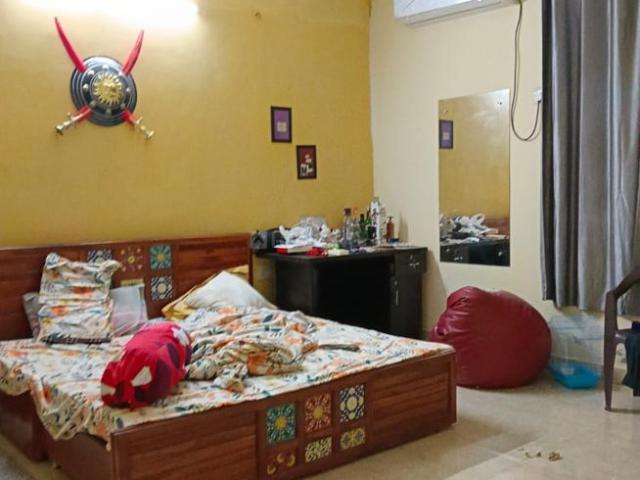 2.5 BHK Independent Builder Floor in Sector 15 Part 1 for rent Gurgaon. The reference number is 20865270