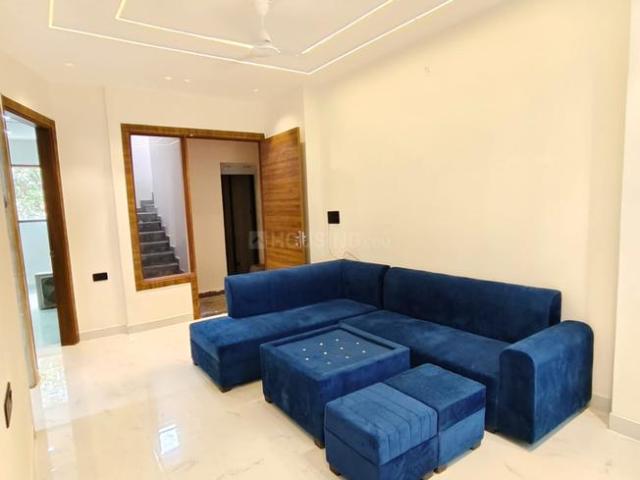 2.5 BHK Independent Builder Floor in Sector 69 for rent Gurgaon. The reference number is 20305222