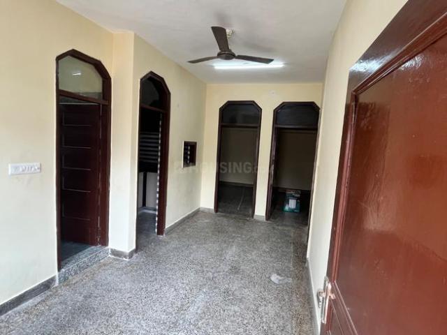 2.5 BHK Independent Builder Floor in Sikanderpur for rent Gurgaon. The reference number is 20203912