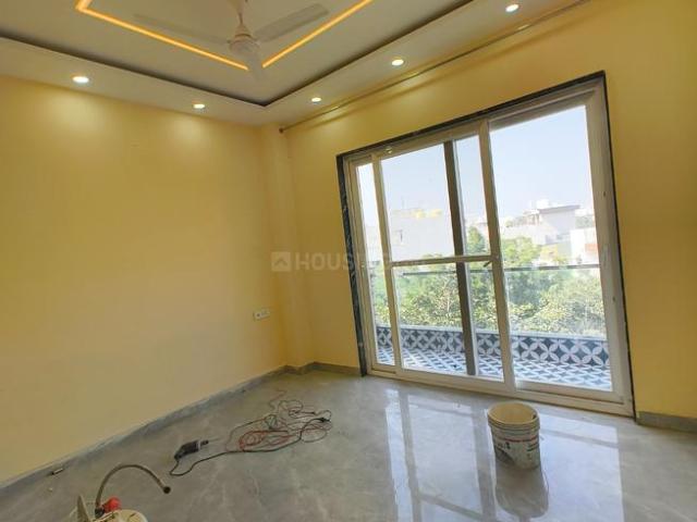 2.5 BHK Independent Builder Floor in Palam Vihar for rent Gurgaon. The reference number is 18774899