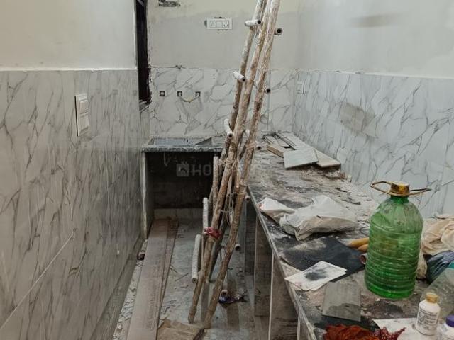 2.5 BHK Independent Builder Floor in Pandav Nagar for resale New Delhi. The reference number is 17485831