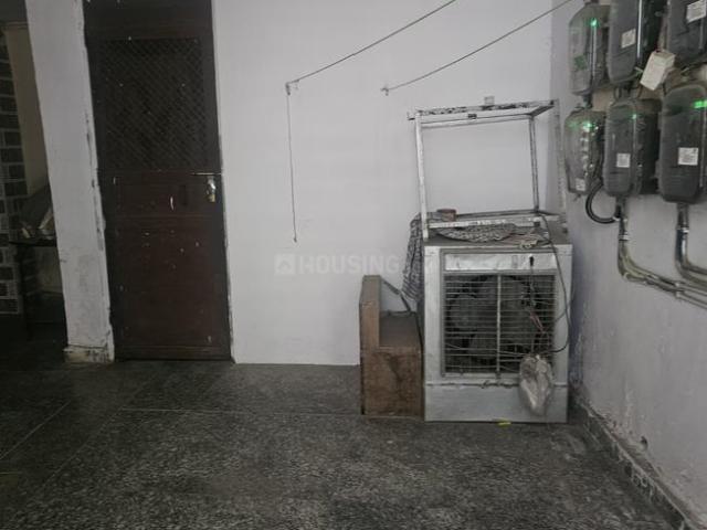 2.5 BHK Independent Builder Floor in Ramesh Nagar for resale New Delhi. The reference number is 15871756
