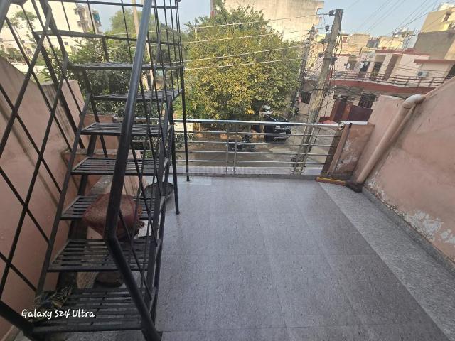 2.5 BHK Independent House in Sector 7 for resale Gurgaon. The reference number is 20359081