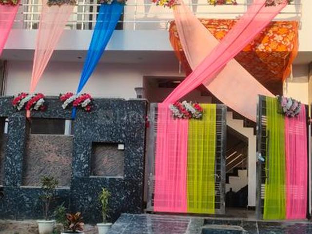 2.5 BHK Villa in Yeida for rent Greater Noida. The reference number is 20639328