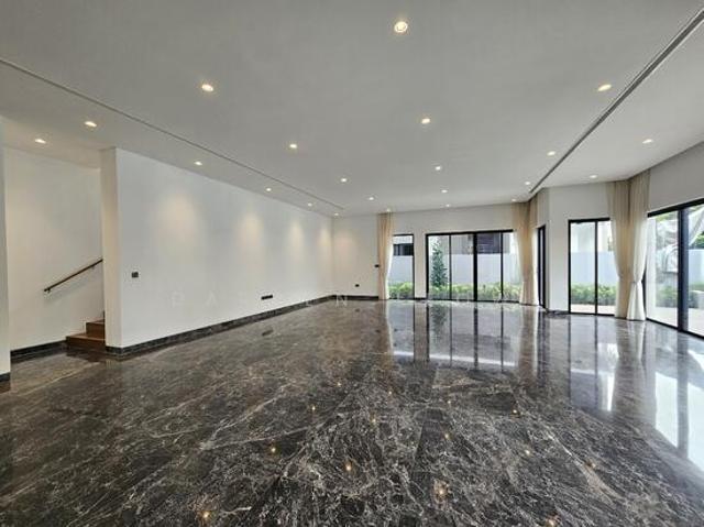 2.5 FH Detached w Basement | Mount Rosie | District 11 Detached House For Sale, $24,000,000, 8 Bed 8 Bath 16,031 sqft $3,260.00 psf