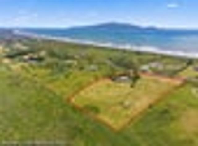 2.5 HA WITH SEA AND ISLAND VIEWS