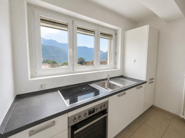 2.5 locali con vista lago