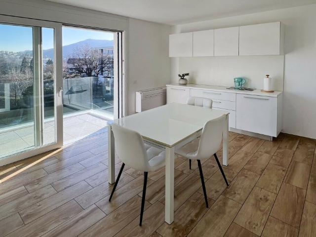 2.5 LOCALI EDIFICATO NEL 2020 CON TERRAZZA E VISTA A VACALLO