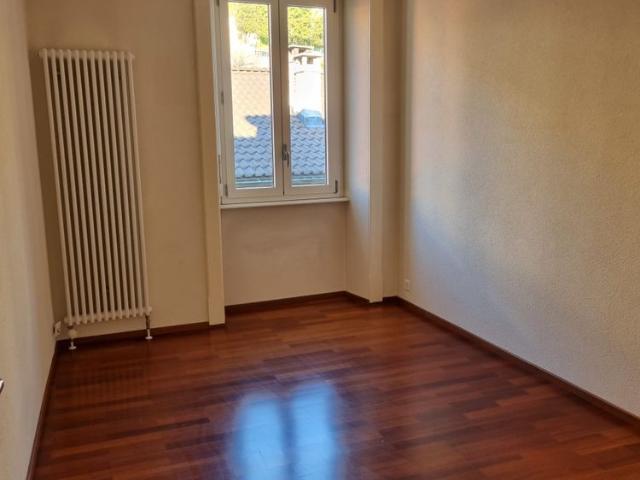 2.5 locali luminoso in Via Borgo, Ascona