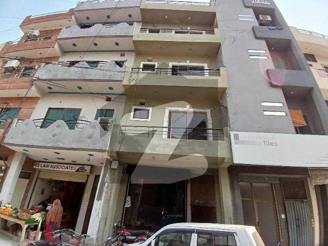 2.5 Marla Commercial Plaza For Sale in F Block Near HBL Bank