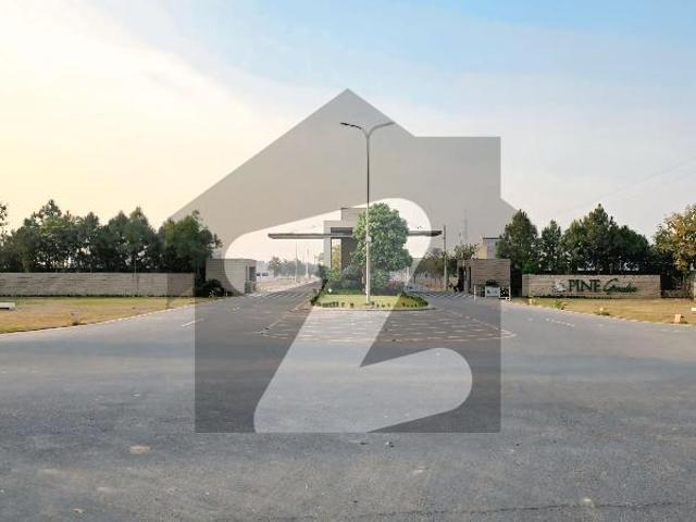 2.5 marla house for sale Pine Garden