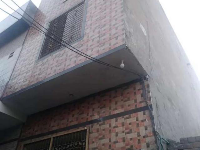 2.5 marla luxury house 3 manzla for argent sales sui gas Available Lahore Bhogiwal Road ID 12341