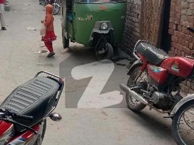 5 Marla Single Storey House For Sale. Chungi Amar Sadhu