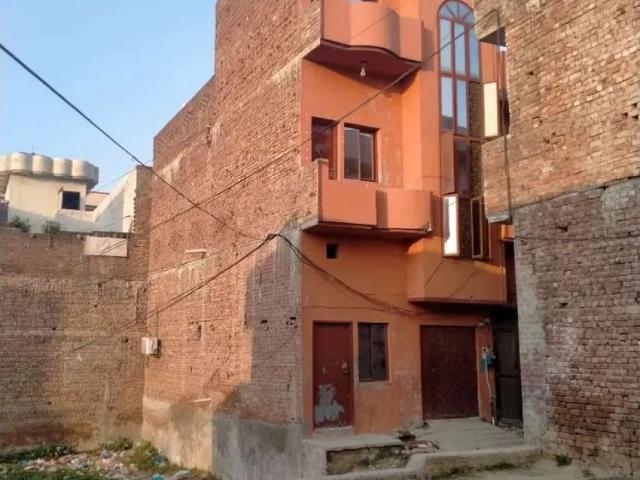 2.5 Marla square 5 Rome, s and 3wash room s street 15fet Daska ID 67607