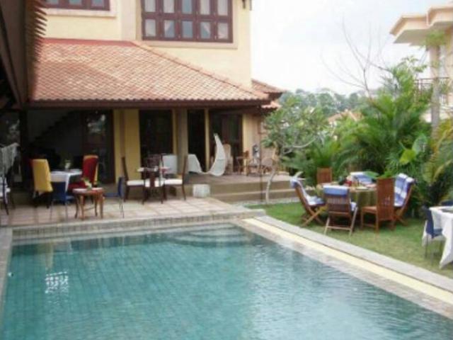 2. 5 sty bungalow @ kota damansara