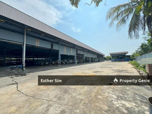 2.5 Storey Factory/Warehouse located Nibong Tebal Industry