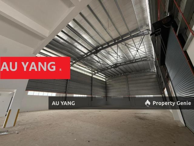 2.5 Storey Factory For Sale 2.5 层工业厂房出售 @ Simpang Ampat Tasek