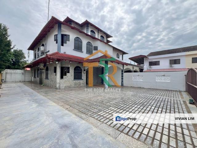 2.5 Storey Semi D