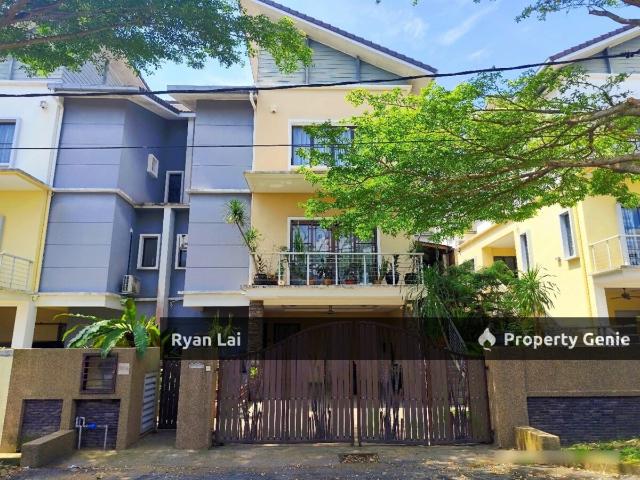 2.5 Storey Semi D @ Taman Puncak Saujana | Save up to 647k | Below Market Value 40% Auction Property!