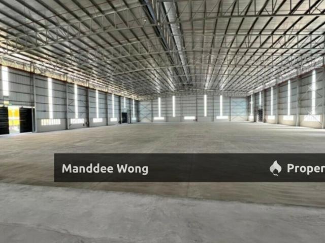 2.5 Storey Semi D Factory/WTS 2.5MiL/11,835 SQFT/Taming Jaya/Selangor