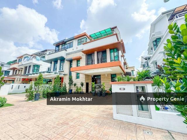 2.5 Storey SemiD @ RESTREES, USJ 17